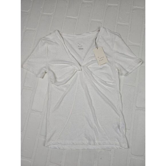 A New Day White Twisted V-Neck Top 3X - Picture 1 of 2